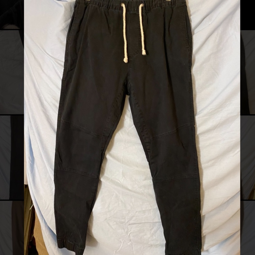Men’s Black Jogger’s / Divided by H&M / Size 30